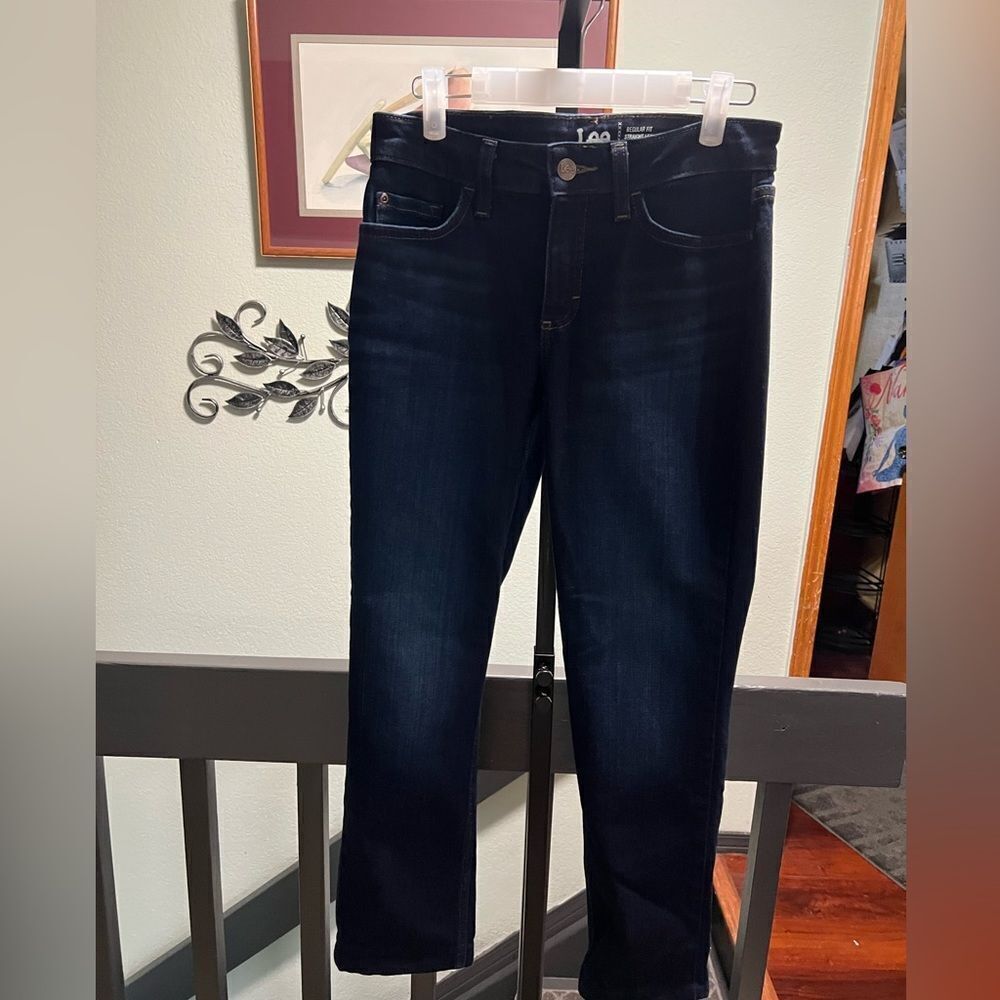 Lee Blue Denim Jeans Size 4, Straight leg, Medium Rise #JTA001